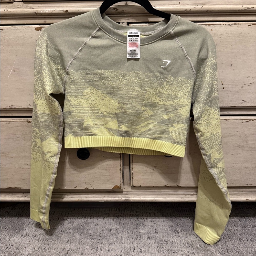 Gymshark Adapt Green Grey Ombre Women’s Crop Top - Long Sleeve Size Large